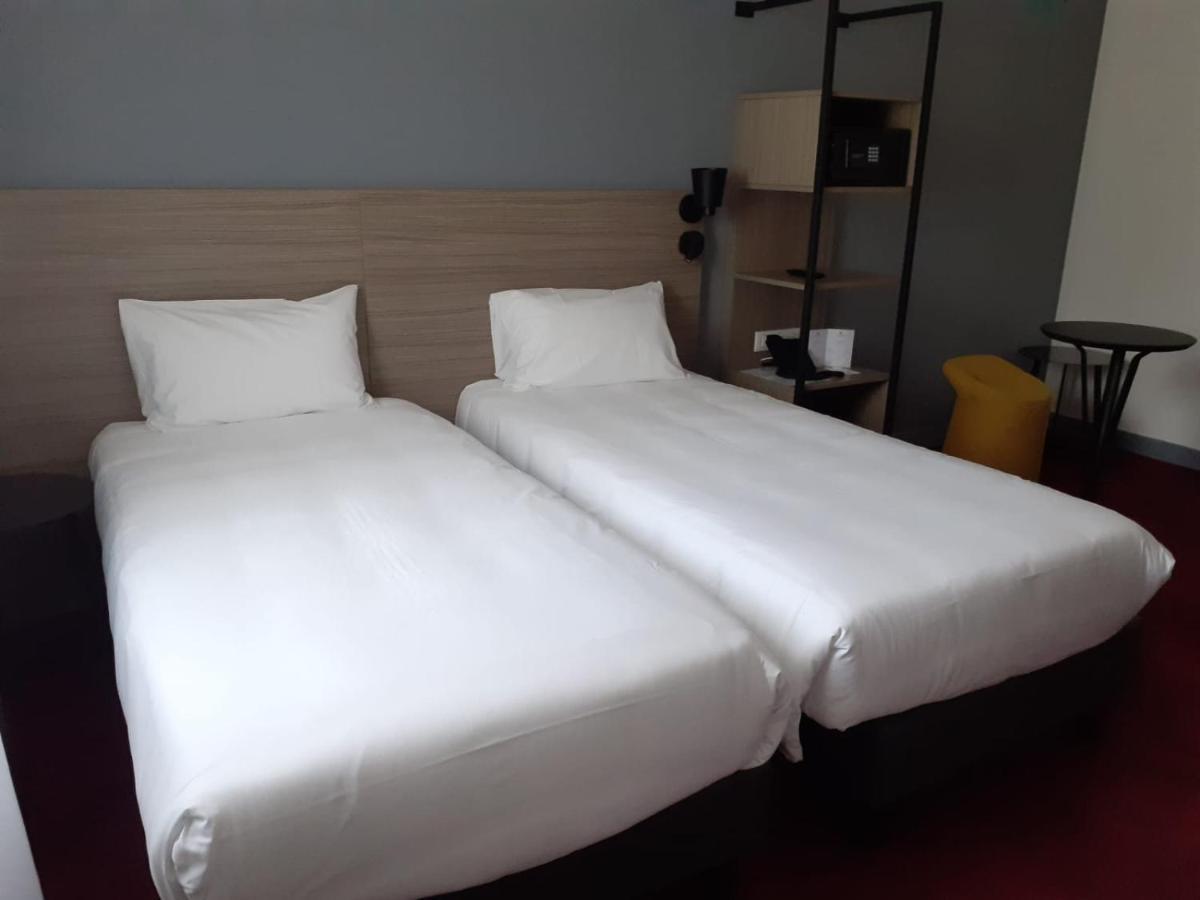 Sure Hotel By Best Western Les Portes De Montauban Luaran gambar