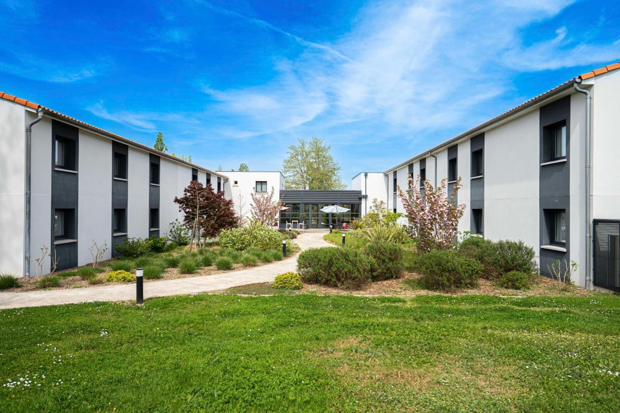 Sure Hotel By Best Western Les Portes De Montauban Luaran gambar